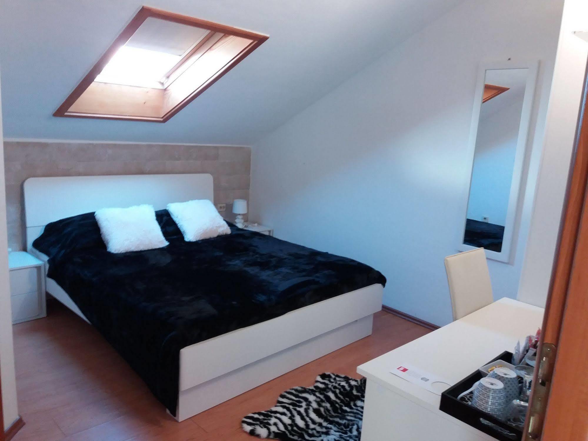 טרוגיר Villa Jidro מראה חיצוני תמונה