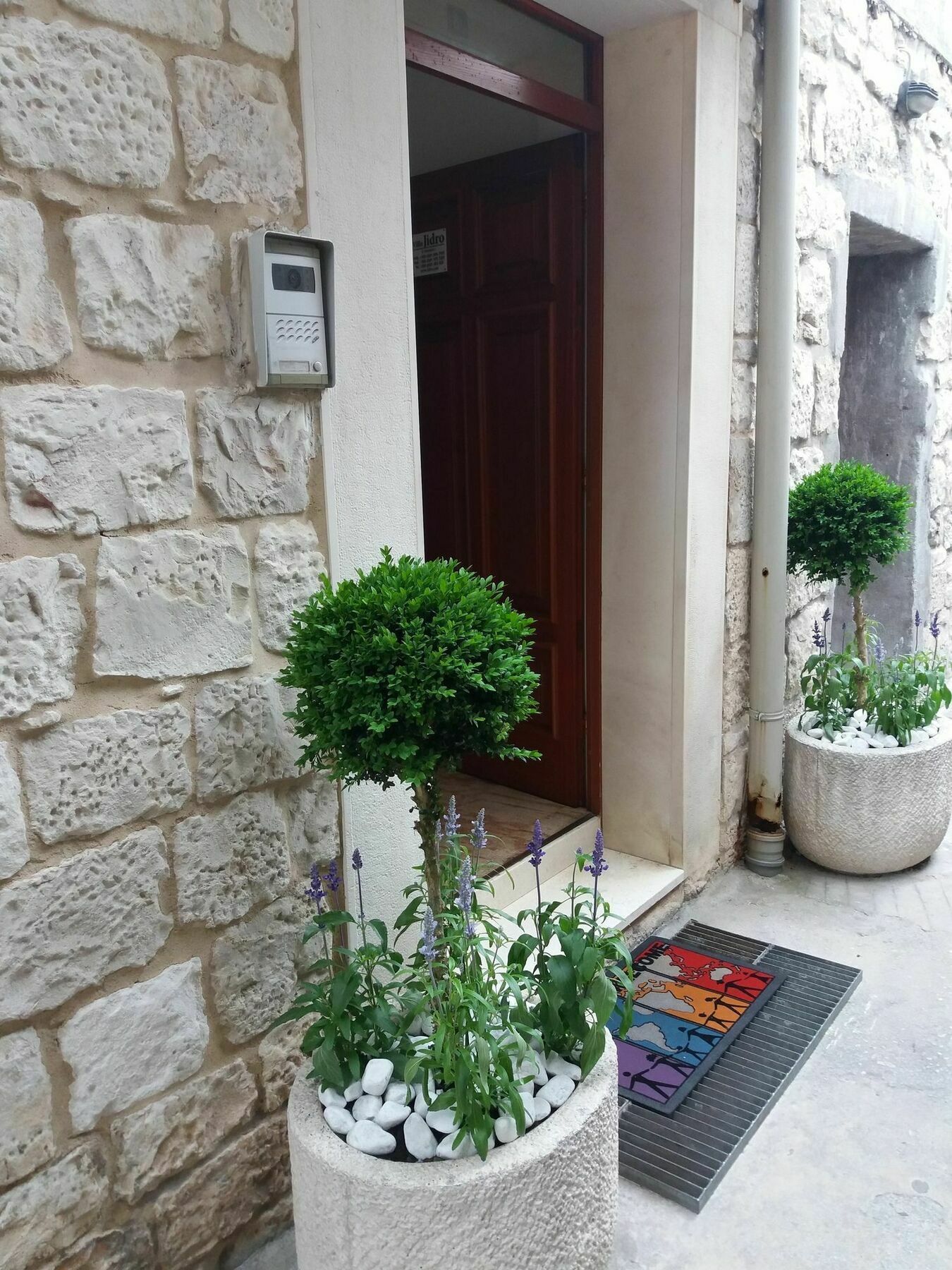 טרוגיר Villa Jidro מראה חיצוני תמונה